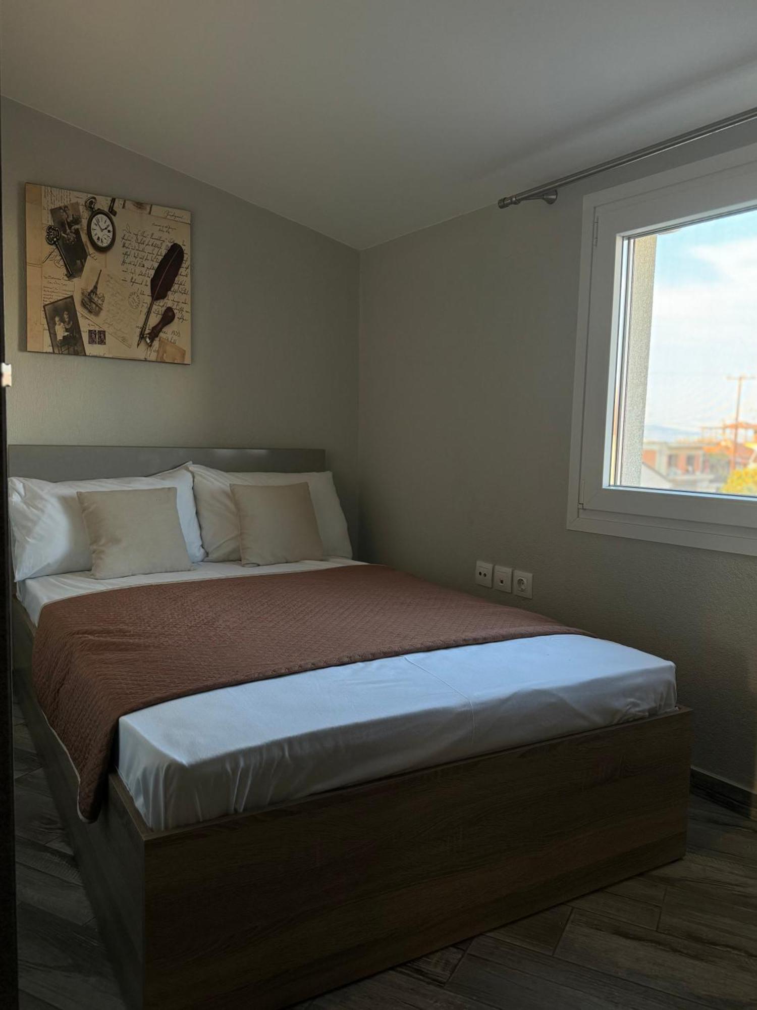 Private Modern Apartment Nea Roda Luaran gambar