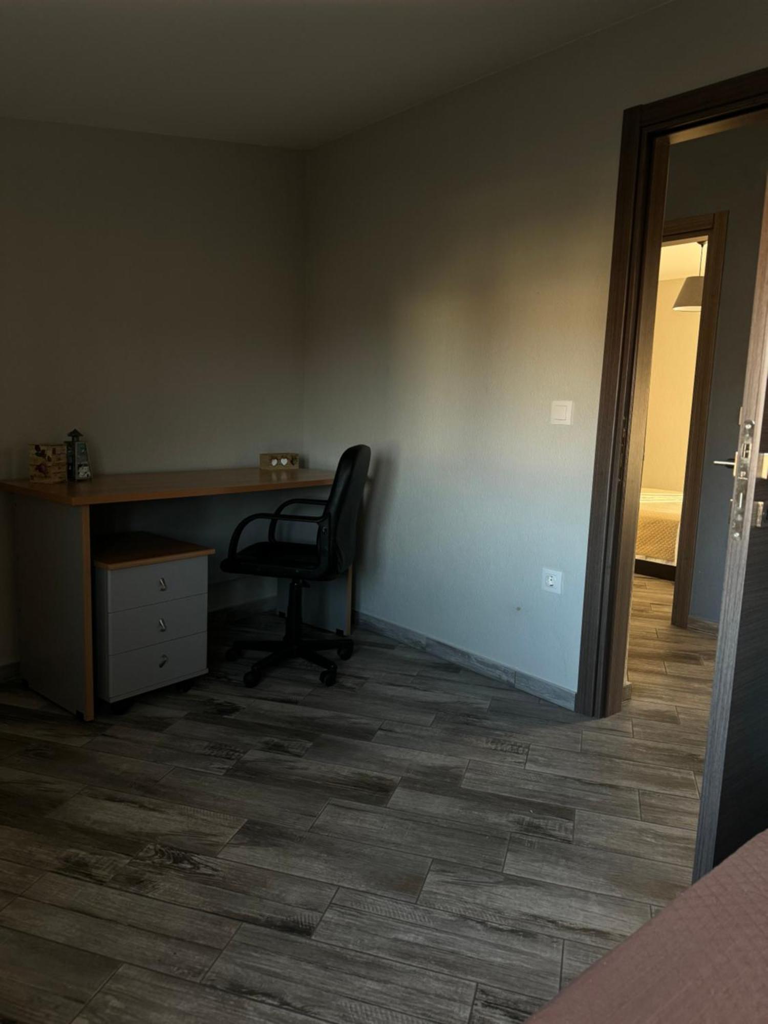 Private Modern Apartment Nea Roda Luaran gambar